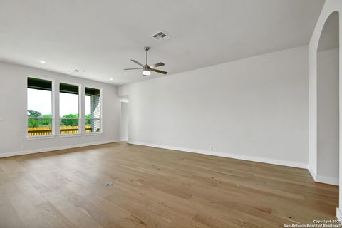 Single Family Residence in Castroville TX 325 Lacey Oak 7.jpg