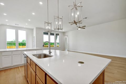 Single Family Residence in Castroville TX 325 Lacey Oak 3.jpg