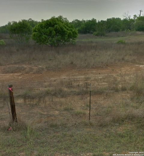  in Lytle TX 1560 South View Dr.jpg