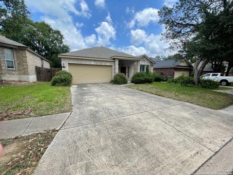 Single Family Residence in Helotes TX 8323 Eagle Peak.jpg