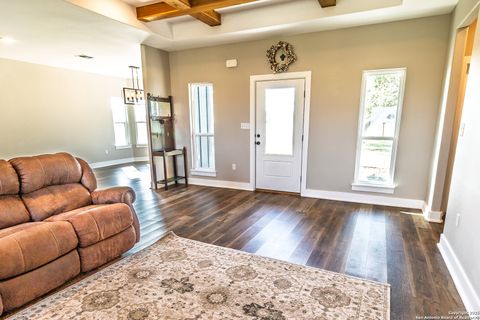 Single Family Residence in Beeville TX 3417 Fm 888 8.jpg