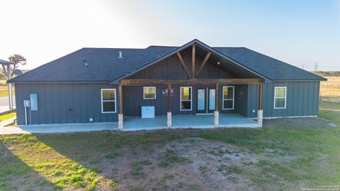 Single Family Residence in Beeville TX 3417 Fm 888 42.jpg