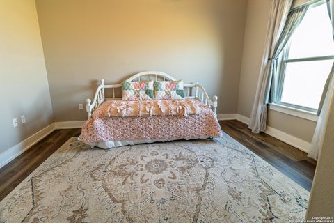 Single Family Residence in Beeville TX 3417 Fm 888 20.jpg