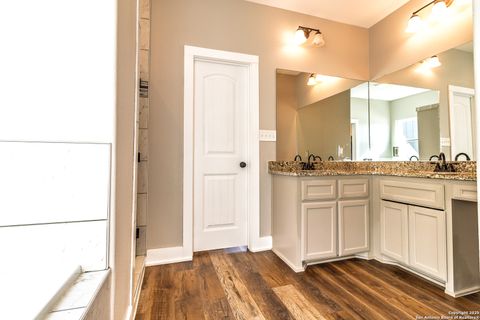 Single Family Residence in Beeville TX 3417 Fm 888 32.jpg