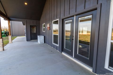 Single Family Residence in Beeville TX 3417 Fm 888 39.jpg