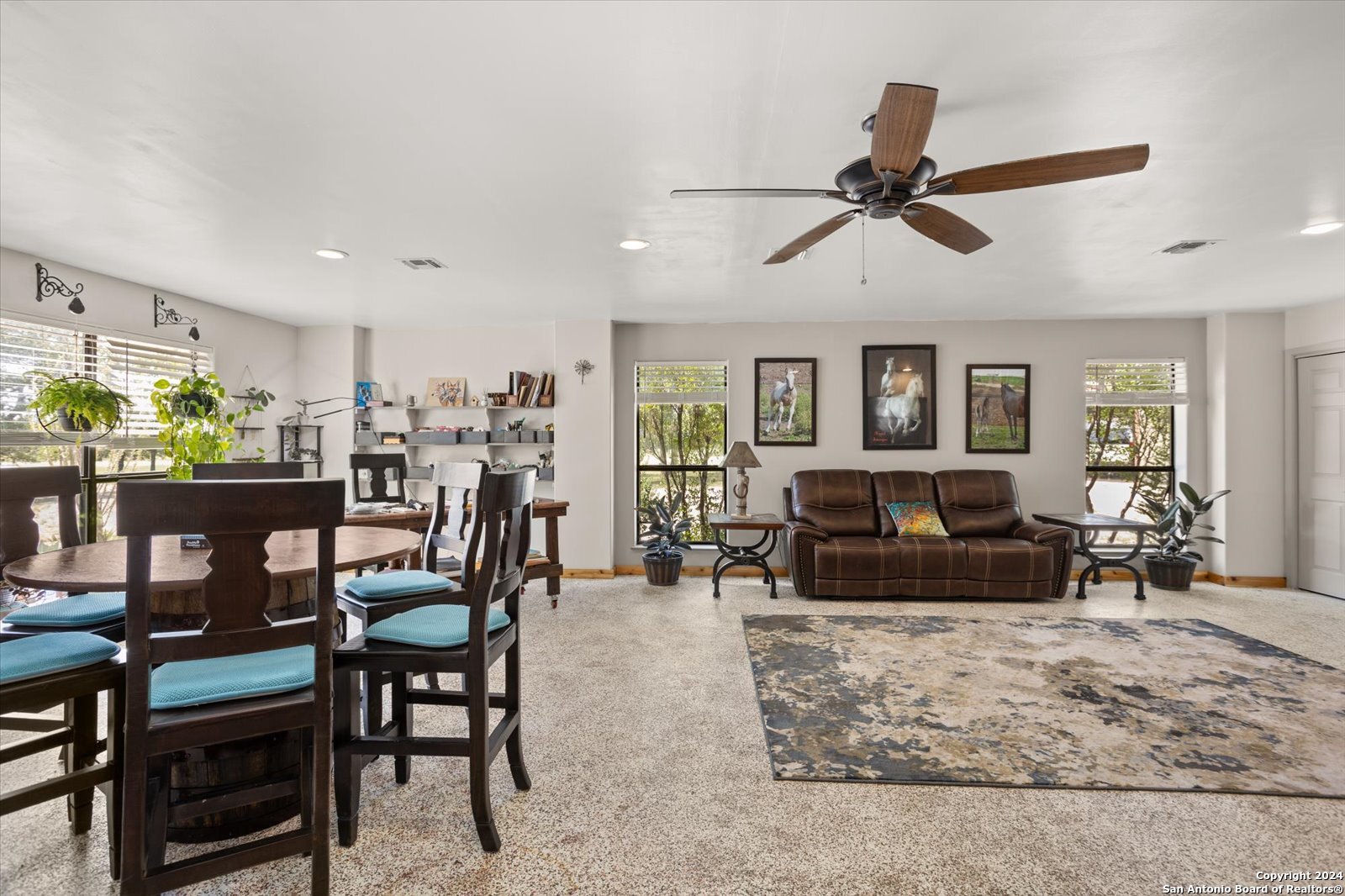 Single Family Residence in Medina TX 1158 Orchard Park Blvd 32.jpg