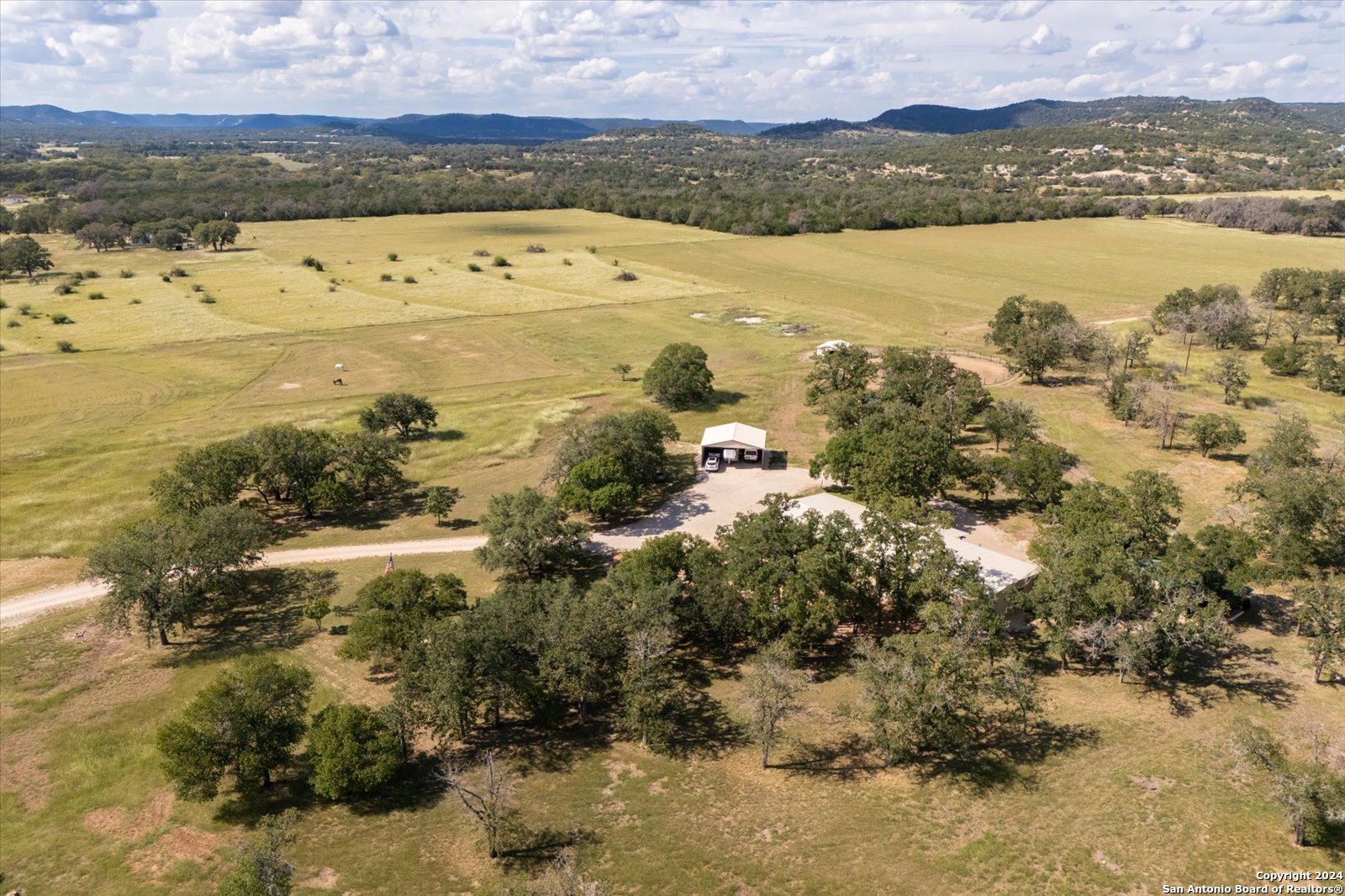Single Family Residence in Medina TX 1158 Orchard Park Blvd 62.jpg