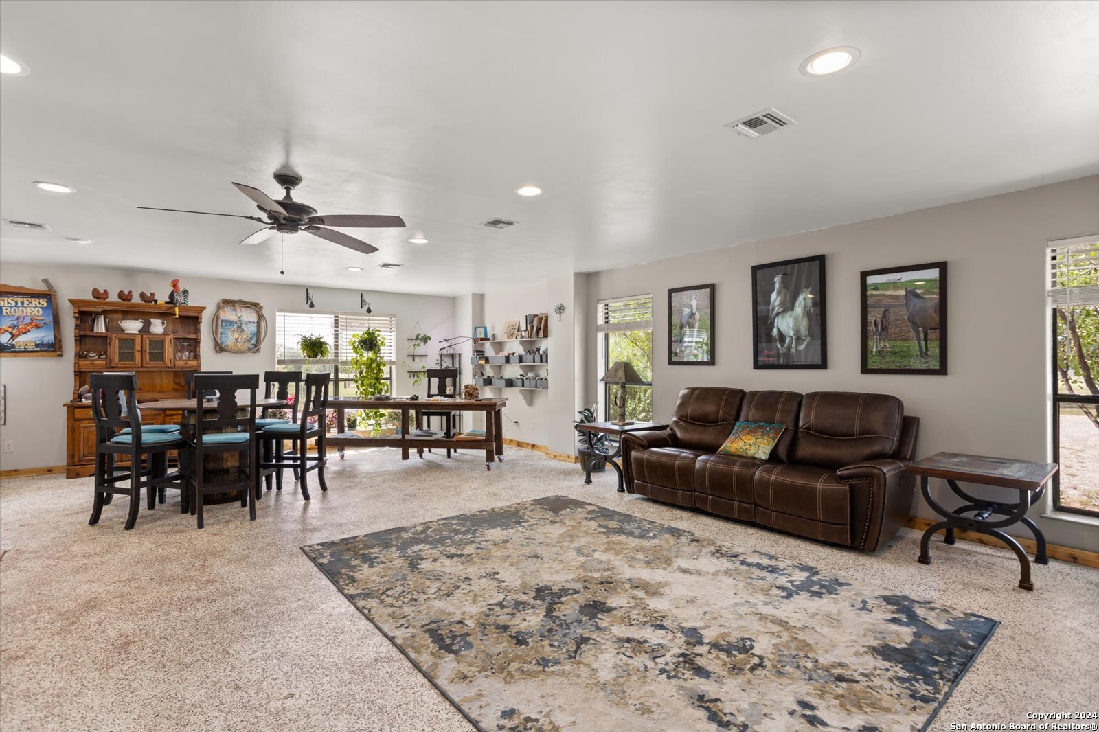 Single Family Residence in Medina TX 1158 Orchard Park Blvd 29.jpg