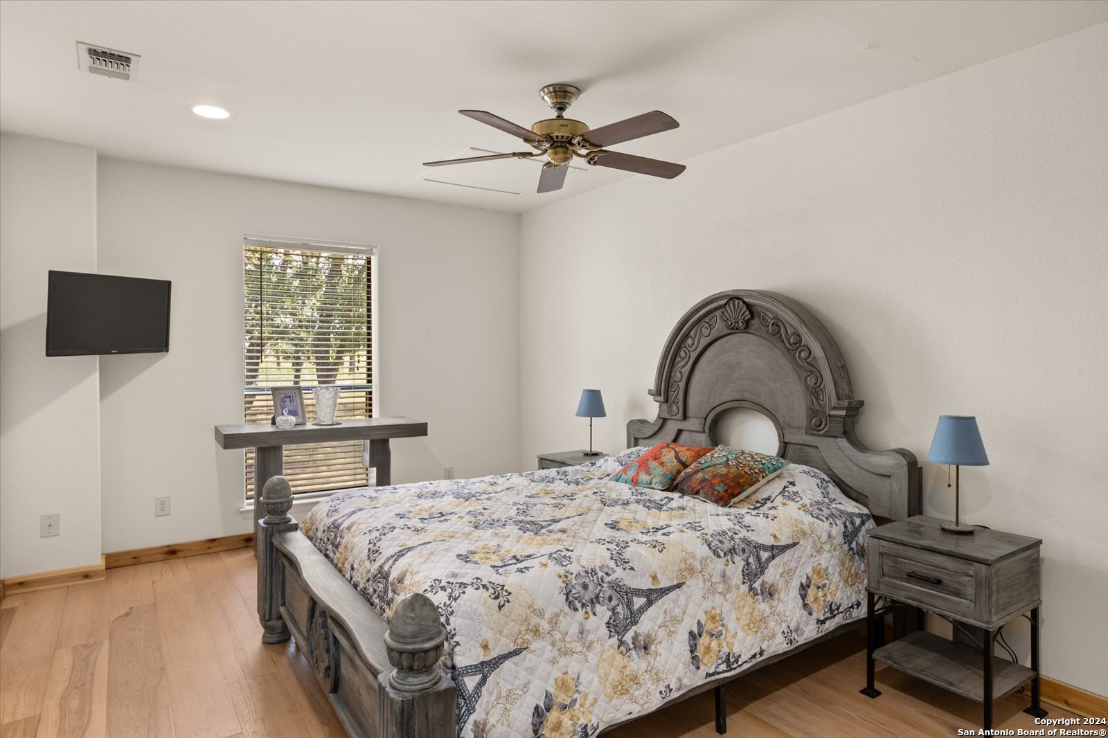 Single Family Residence in Medina TX 1158 Orchard Park Blvd 24.jpg