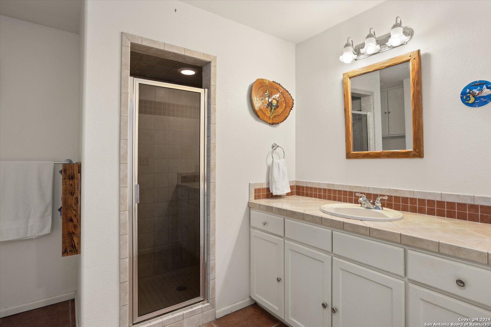 Single Family Residence in Medina TX 1158 Orchard Park Blvd 25.jpg