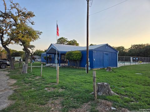 in Bandera TX 555 Iroquois Trl 32.jpg