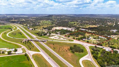 Single Family Residence in Comfort TX 2 Fm 289.jpg