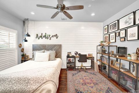 Single Family Residence in Hondo TX 1409 Woodland Ct 31.jpg