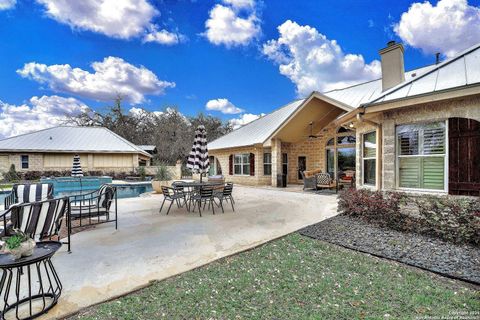 Single Family Residence in Hondo TX 1409 Woodland Ct 47.jpg
