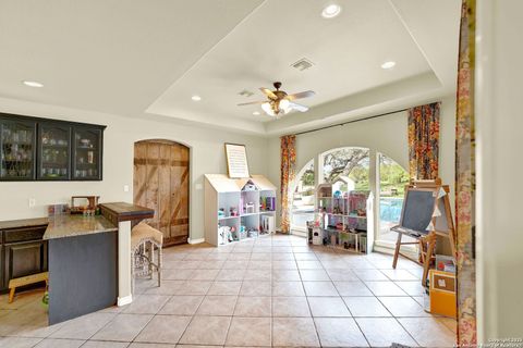 Single Family Residence in Hondo TX 1409 Woodland Ct 27.jpg