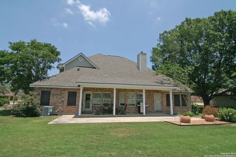 Single Family Residence in Castroville TX 220 Private Road 4661 26.jpg