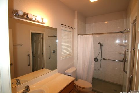 Single Family Residence in Castroville TX 220 Private Road 4661 20.jpg