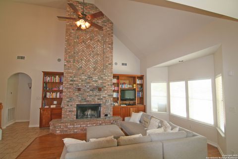 Single Family Residence in Castroville TX 220 Private Road 4661 10.jpg