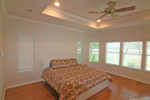 Single Family Residence in Castroville TX 220 Private Road 4661 16.jpg