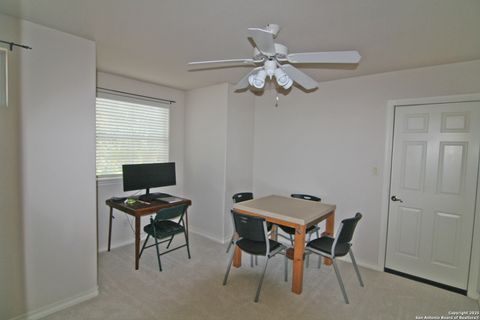 Single Family Residence in Castroville TX 220 Private Road 4661 22.jpg