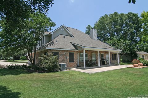 Single Family Residence in Castroville TX 220 Private Road 4661 27.jpg