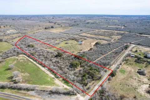Farm in Beeville TX 8684 Mineral Cemetery Rd.jpg