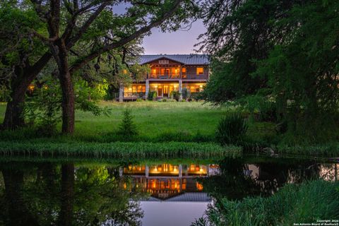 Single Family Residence in Hunt TX 2041 Fm 1340.jpg
