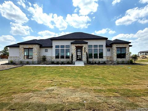 Single Family Residence in LaCoste TX 2439 County Road 4713.jpg