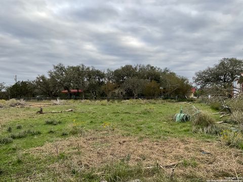 Single Family Residence in Mico TX 3020 County Road 265 37.jpg