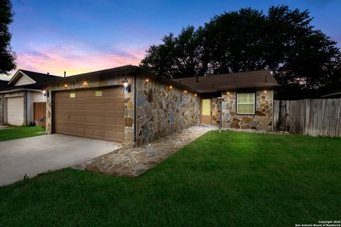 Single Family Residence in San Antonio TX 7263 Hardesty.jpg