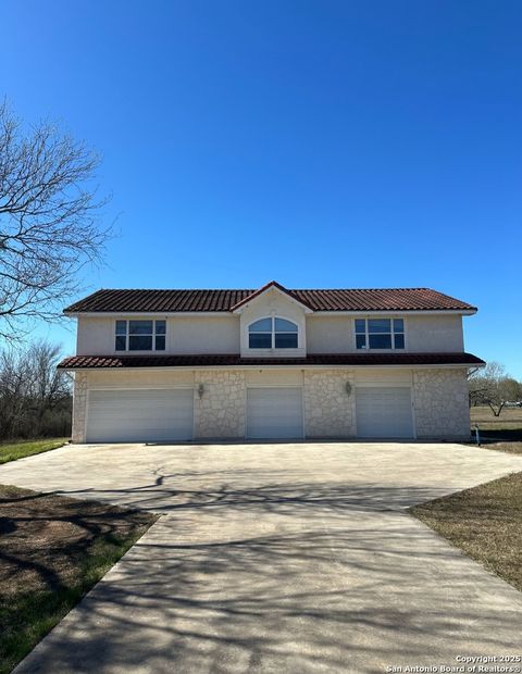 Single Family Residence in Castroville TX 226 Fm 1343.jpg