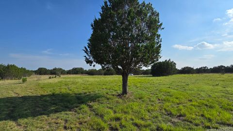  in Bandera TX LOT 4 Settlers.jpg