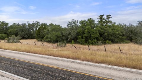  in Dhanis TX 0 Fm 1796 Lot 44 27.jpg