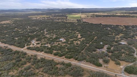  in Dhanis TX 0 Fm 1796 Lot 44 16.jpg