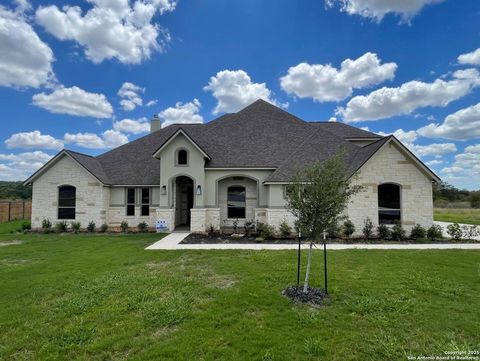 Single Family Residence in Castroville TX 875 Stone Loop.jpg