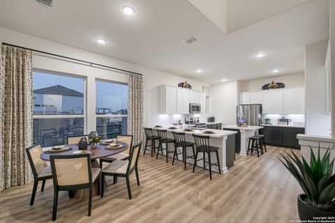 Single Family Residence in Castroville TX 547 White Oak 7.jpg