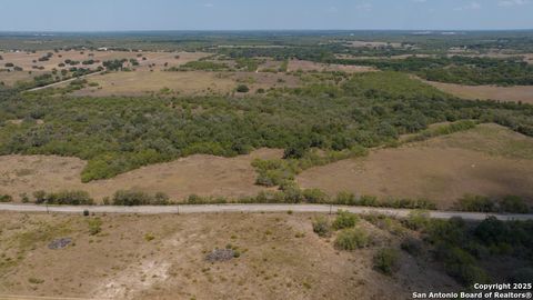  in Beeville TX TRACT 4 West King Lane 10.jpg