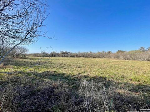 in Beeville TX TRACT 4 West King Lane 6.jpg
