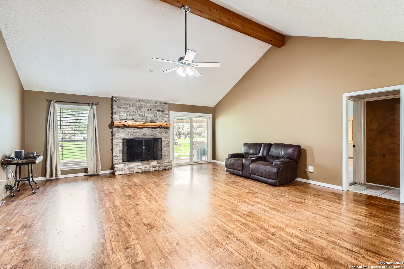 Single Family Residence in Bandera TX 1608 Kings Ranch Rd 5.jpg