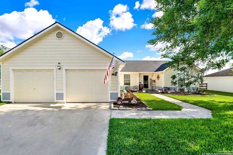 Single Family Residence in Bandera TX 145 Glenvalley Cir.jpg