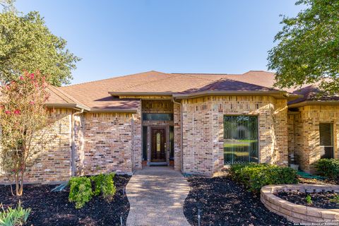 Single Family Residence in Castroville TX 140 Private Road 4664.jpg