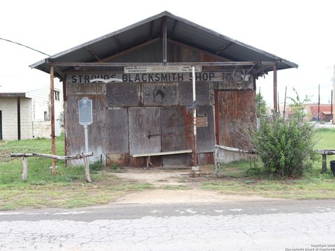  in Devine TX 103 E Herring.jpg