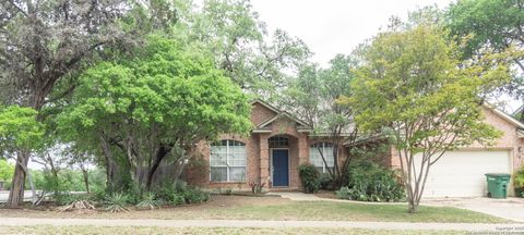 Single Family Residence in San Antonio TX 19 Sweetwood.jpg