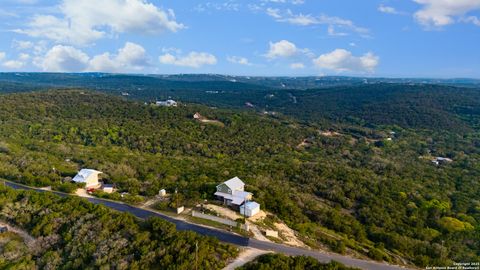 Single Family Residence in Mico TX 437 Co 270.jpg