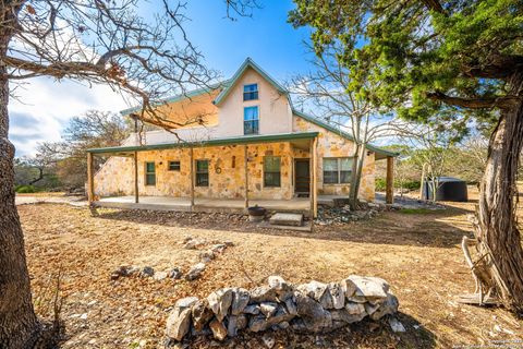 Single Family Residence in Hunt TX 125 turkey trot Trl.jpg