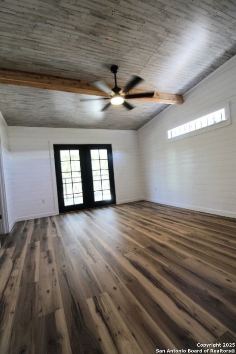 Single Family Residence in Bandera TX 403 Private Road 1523 11.jpg