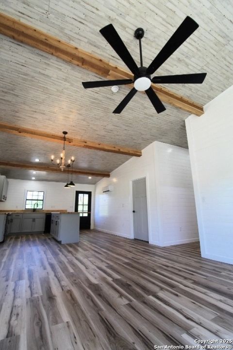 Single Family Residence in Bandera TX 403 Private Road 1523 6.jpg