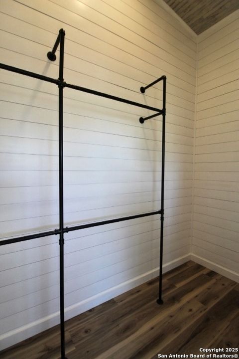 Single Family Residence in Bandera TX 403 Private Road 1523 19.jpg