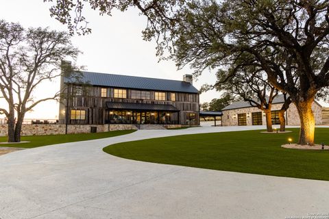Farm in Hunt TX 3288 Highway 39.jpg