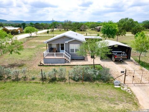 Manufactured Home in Bandera TX 236 mountain View.jpg